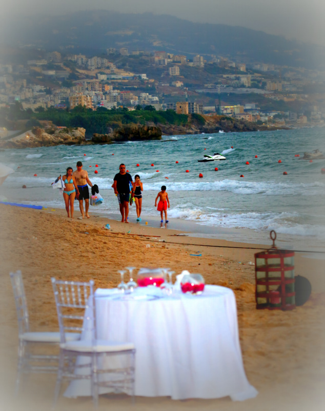 Romantic Dinner at Edde Sands